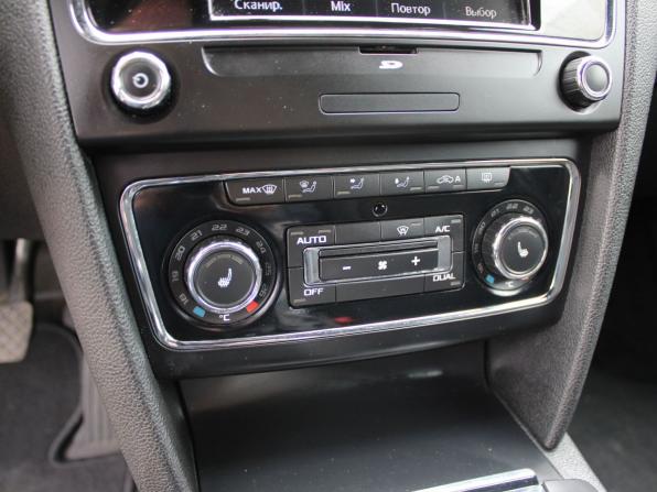 Skoda Superb II Рестайлинг с пробегом 2013 года, цена 889 000 рублей, 198211 км, лифтбек, Автокод Объявления
