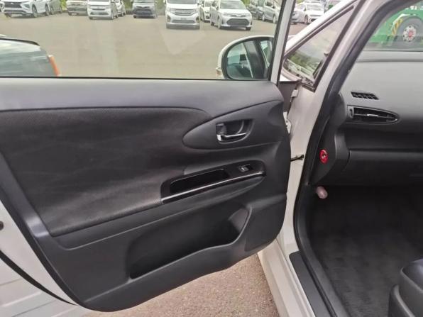 Toyota Wish II Рестайлинг с пробегом 2016 года, цена 1 600 000 рублей, 86892 км, минивэн, Автокод Объявления