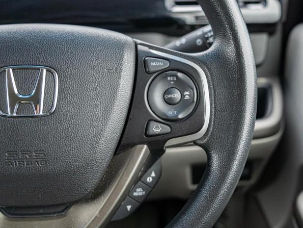 Honda Stepwgn V Рестайлинг с пробегом 2019 года, цена 2 295 000 рублей, 100536 км, минивэн, Автокод Объявления