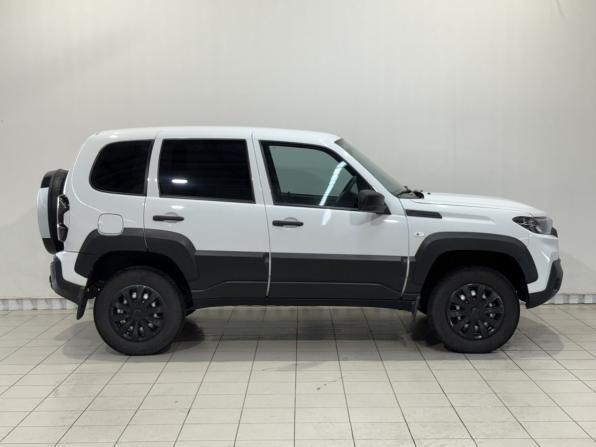 Lada (ВАЗ) Niva Travel I с пробегом 2024 года, цена 1 169 800 рублей, 27248 км, внедорожник, Автокод Объявления