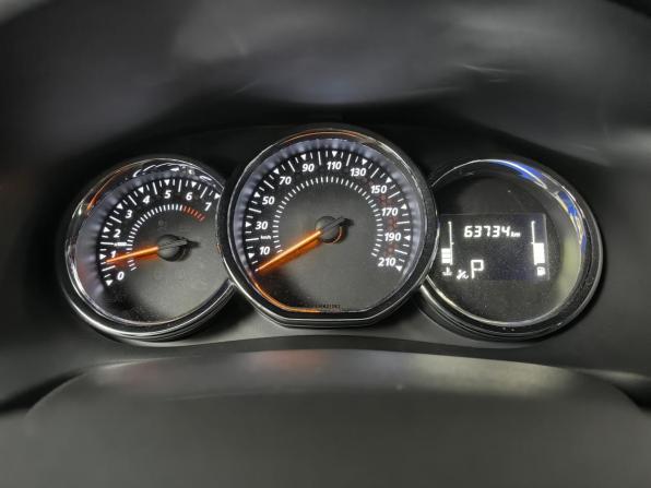 Renault Logan II Рестайлинг с пробегом 2022 года, цена 1 209 000 рублей, 63710 км, седан, Автокод Объявления