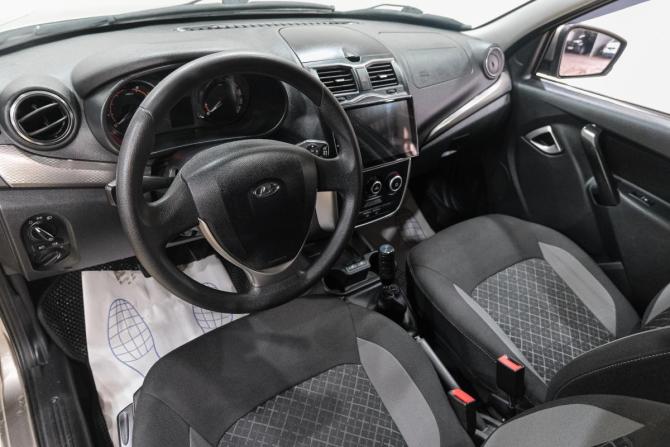 Lada (ВАЗ) Granta I Рестайлинг с пробегом 2019 года, цена 599 000 рублей, 300400 км, седан, Автокод Объявления