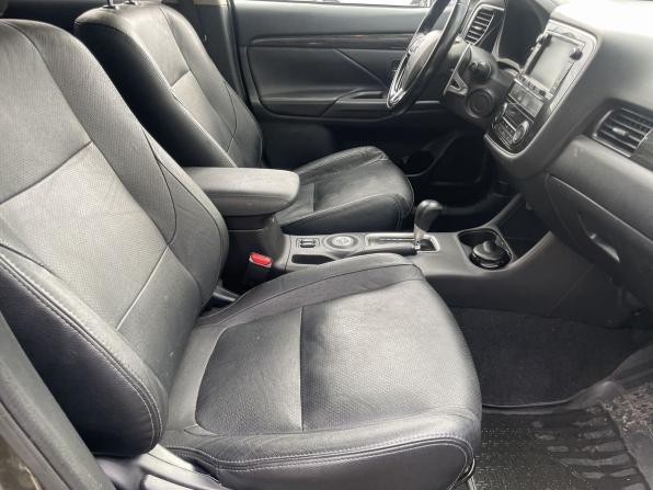 Mitsubishi Outlander III Рестайлинг 2 с пробегом 2015 года, цена 1 549 000 рублей, 230079 км, внедорожник, Автокод Объявления