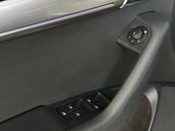 Skoda Octavia III (A7) Рестайлинг с пробегом 2018 года, цена 1 990 000 рублей, 148151 км, лифтбек, Автокод Объявления