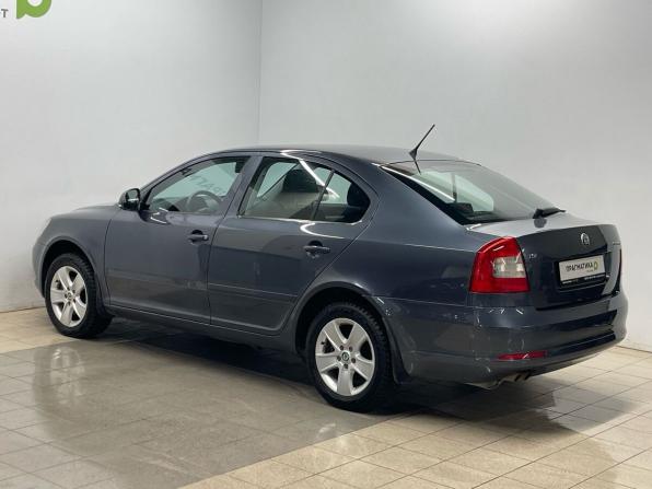 Skoda Octavia II (A5) Рестайлинг с пробегом 2011 года, цена 639 000 рублей, 320000 км, лифтбек, Автокод Объявления