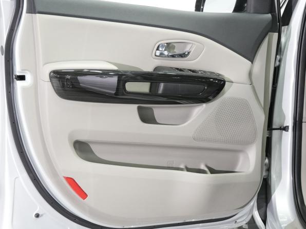 Kia Carnival III с пробегом 2019 года, цена 2 960 000 рублей, 46000 км, минивэн, Автокод Объявления