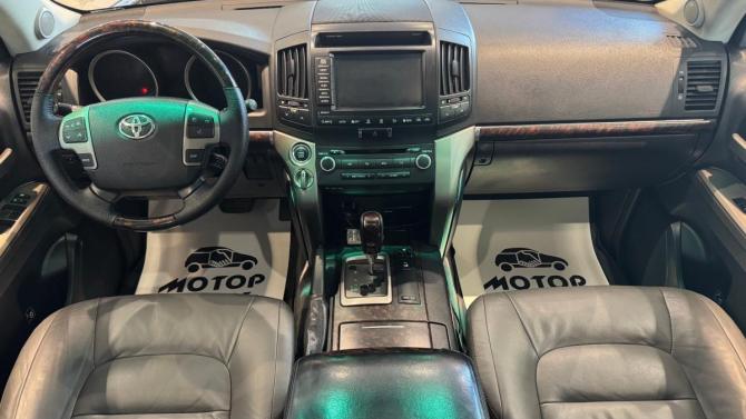Toyota Land Cruiser 200 Series с пробегом 2008 года, цена 2 550 000 рублей, 256328 км, внедорожник, Автокод Объявления