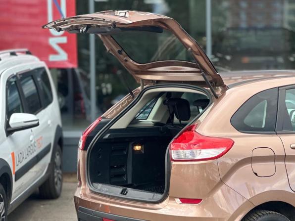 Lada (ВАЗ) XRAY I с пробегом 2018 года, цена 919 000 рублей, 43606 км, хэтчбек, Автокод Объявления
