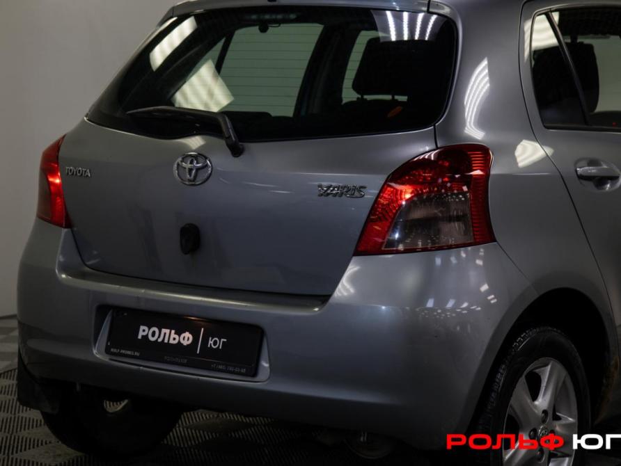 Toyota Yaris II Москва  - изображение 17