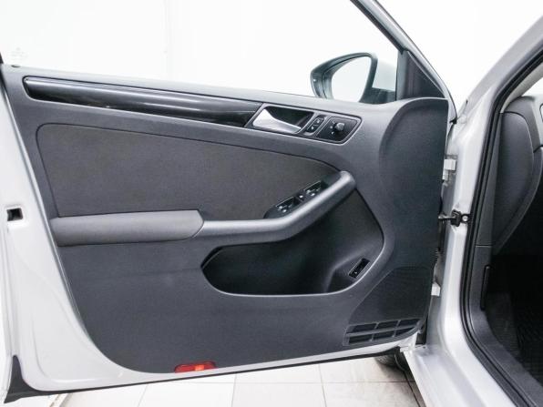 Volkswagen Jetta VI с пробегом 2012 года, цена 1 089 000 рублей, 105854 км, седан, Автокод Объявления