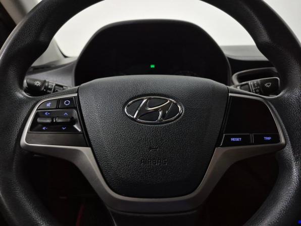 Hyundai Solaris II с пробегом 2018 года, цена 1 025 000 рублей, 153379 км, седан, Автокод Объявления