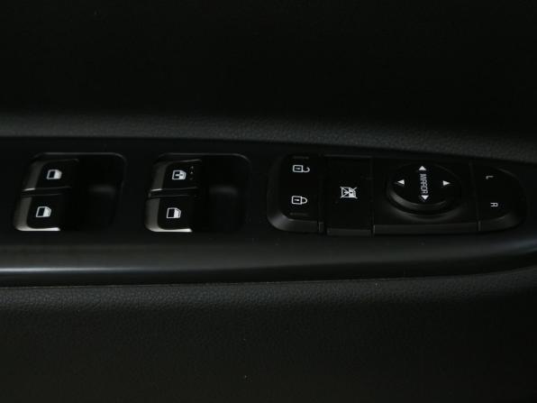 Kia Rio IV Рестайлинг с пробегом 2021 года, цена 1 722 000 рублей, 46700 км, хэтчбек, Автокод Объявления
