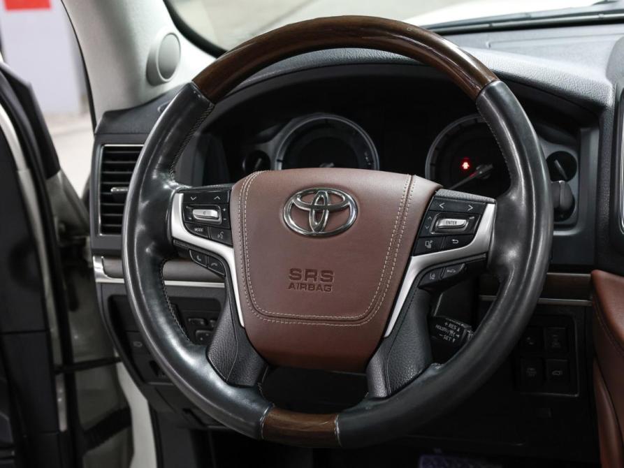 Toyota Land Cruiser 200 Series Рестайлинг 2 Москва  - изображение 18