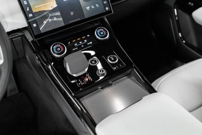 Новый Land Rover Range Rover Sport III 2025 года, цена 20 452 900 рублей, внедорожник, Автокод Объявления