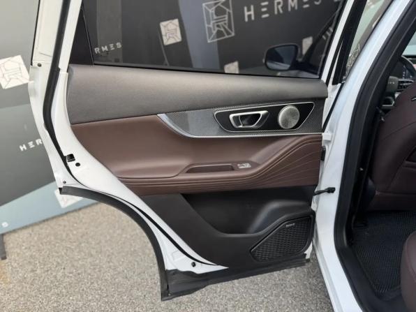 Chery Tiggo 7L I с пробегом 2024 года, цена 2 470 000 рублей, 10077 км, внедорожник, Автокод Объявления