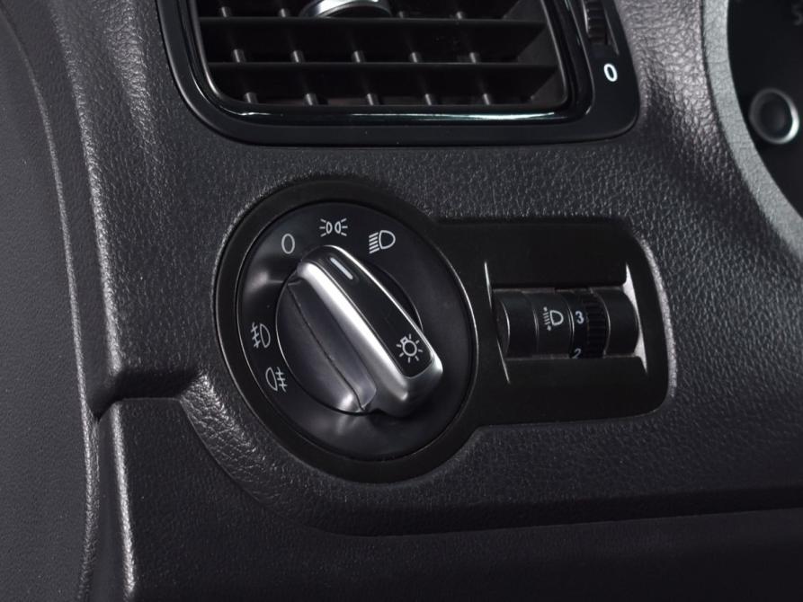 Volkswagen Polo V Кемерово  - изображение 19