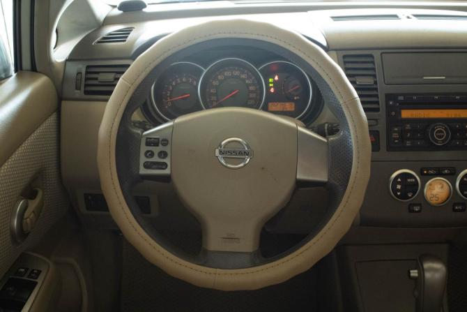 Nissan Tiida I с пробегом 2008 года, цена 629 000 рублей, 262144 км, хэтчбек, Автокод Объявления
