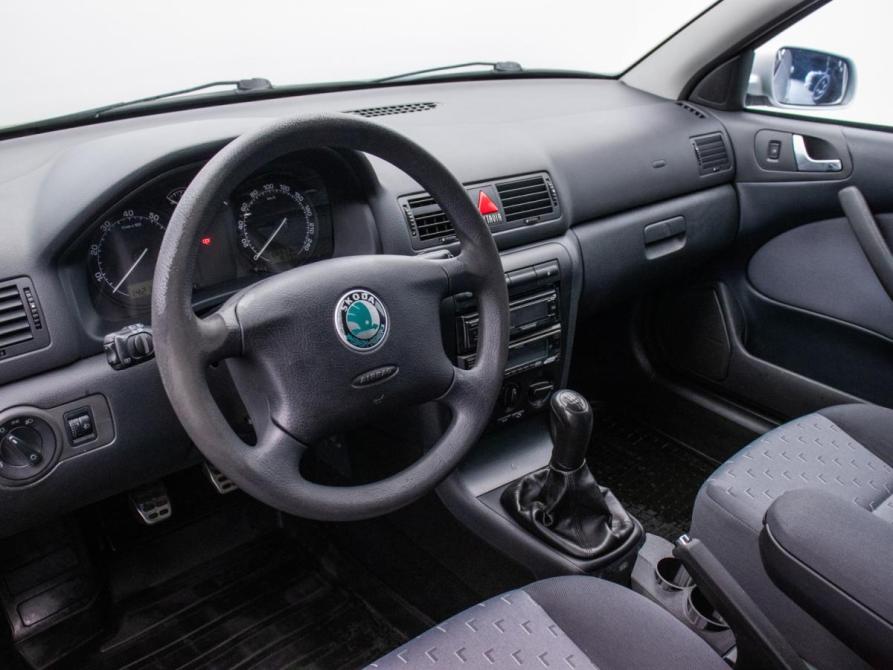 Skoda Octavia I (A4) Рестайлинг Москва  - изображение 10