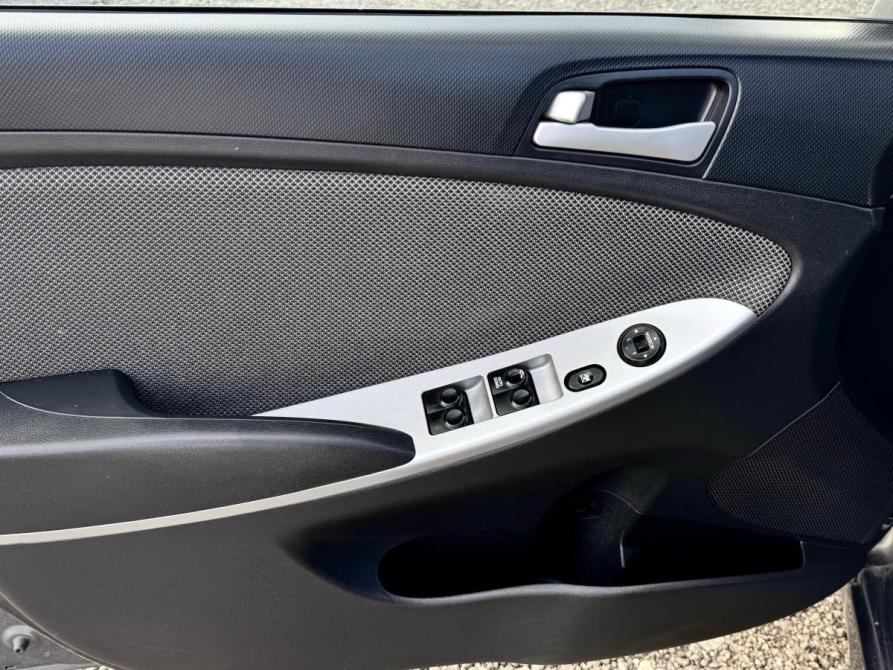 Hyundai Solaris I Набережные Челны  - изображение 12