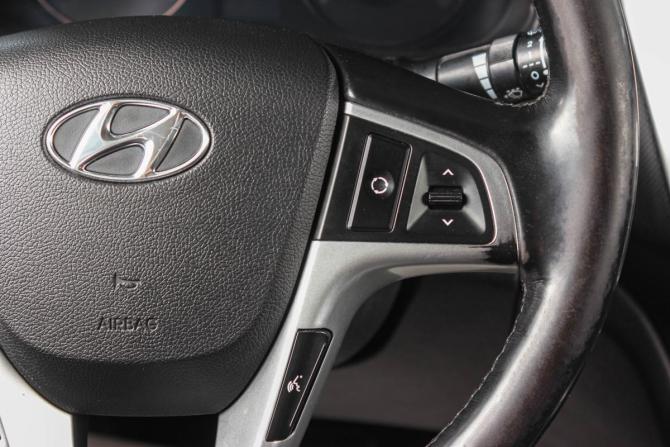 Hyundai Solaris I с пробегом 2013 года, цена 899 000 рублей, 229000 км, седан, Автокод Объявления