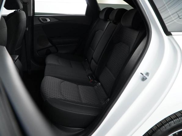 Kia Ceed III с пробегом 2019 года, цена 1 850 000 рублей, 98249 км, универсал, Автокод Объявления