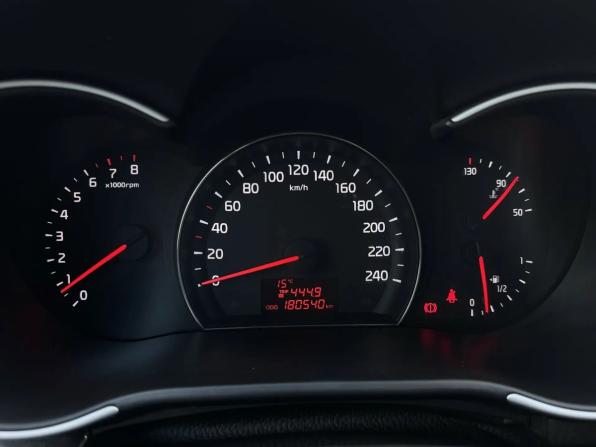 Kia Sorento II Рестайлинг с пробегом 2017 года, цена 1 749 000 рублей, 180540 км, внедорожник, Автокод Объявления
