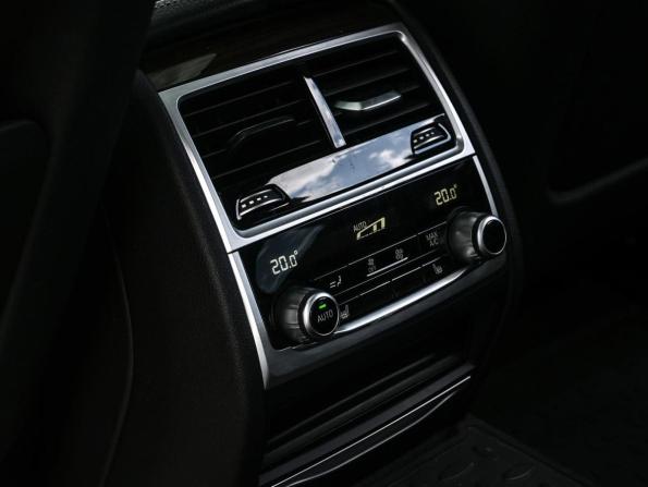 BMW 7 серии VI (G11/G12) с пробегом 2018 года, цена 3 339 000 рублей, 178520 км, седан, Автокод Объявления