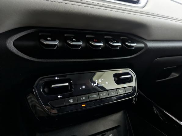 Chevrolet Captiva II с пробегом 2022 года, цена 1 750 000 рублей, 107153 км, внедорожник, Автокод Объявления