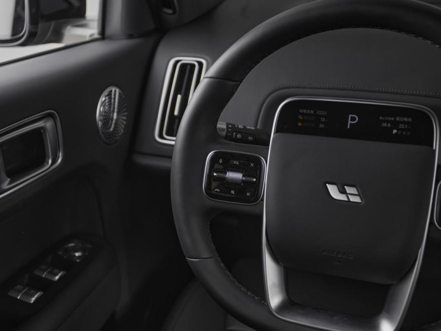 Li Auto (Lixiang) L9 I Рестайлинг Москва  - изображение 18