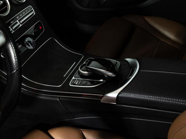 Mercedes-Benz C-Класс IV (W205) Рестайлинг с пробегом 2018 года, цена 3 109 585 рублей, 139068 км, седан, Автокод Объявления