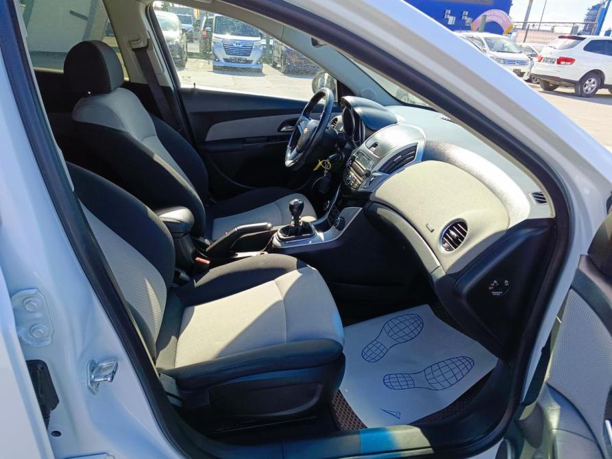 Chevrolet Cruze I Рестайлинг Тюмень  - изображение 12