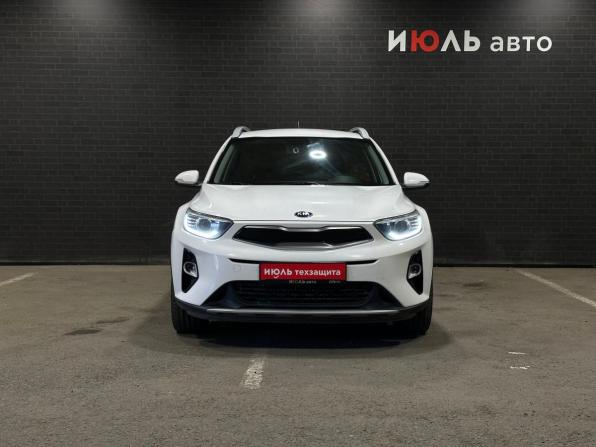 Kia Stonic I с пробегом 2019 года, цена 1 550 000 рублей, 121784 км, внедорожник, Автокод Объявления