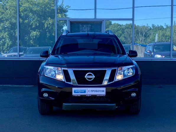 Nissan Terrano III (D10) с пробегом 2016 года, цена 1 019 000 рублей, 161623 км, внедорожник, Автокод Объявления