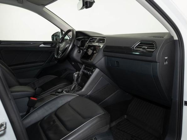 Volkswagen Tiguan II Рестайлинг с пробегом 2020 года, цена 2 850 000 рублей, 135875 км, внедорожник, Автокод Объявления
