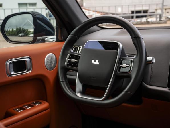 Li Auto (Lixiang) L7 I с пробегом 2023 года, цена 5 890 000 рублей, 33000 км, внедорожник, Автокод Объявления