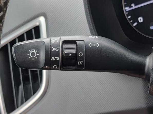 Hyundai Creta I с пробегом 2016 года, цена 1 355 000 рублей, 132813 км, внедорожник, Автокод Объявления