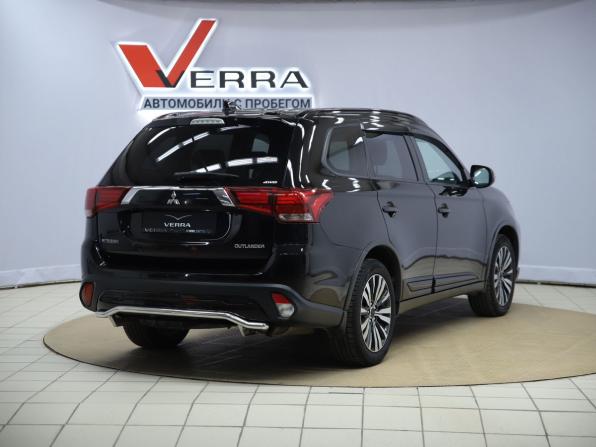 Mitsubishi Outlander III Рестайлинг 3 с пробегом 2020 года, цена 2 190 000 рублей, 155127 км, внедорожник, Автокод Объявления