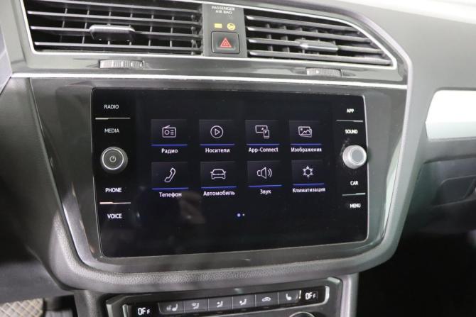 Volkswagen Tiguan II с пробегом 2019 года, цена 2 349 990 рублей, 106889 км, внедорожник, Автокод Объявления