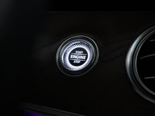 Mercedes-Benz E-Класс V (W213 S213 C238) с пробегом 2018 года, цена 3 197 070 рублей, 140824 км, седан, Автокод Объявления