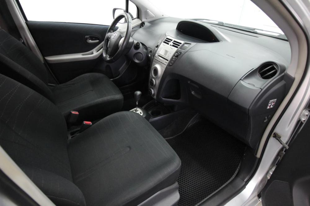 Toyota Yaris II Сургут  - изображение 9