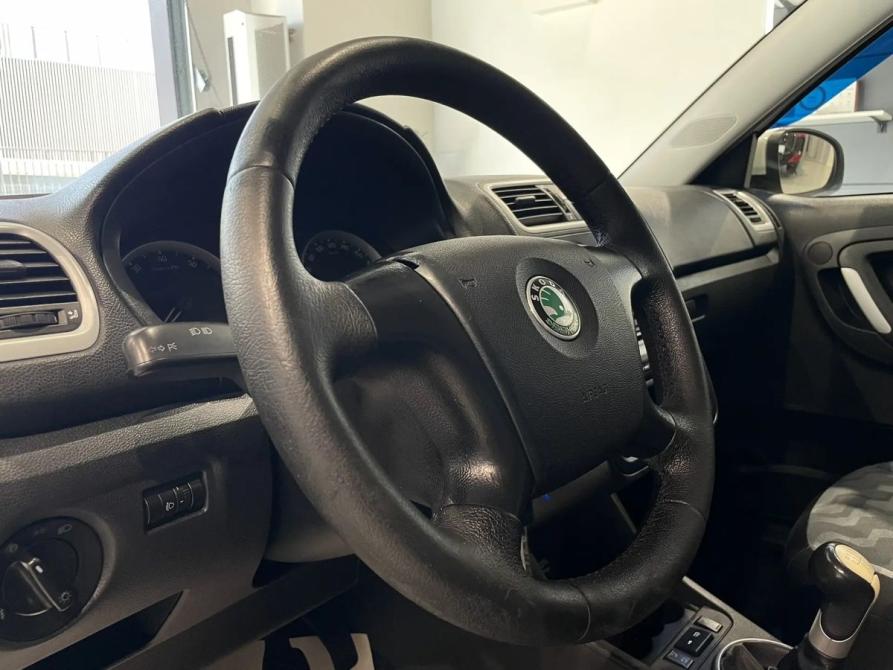 Skoda Fabia II Москва  - изображение 13