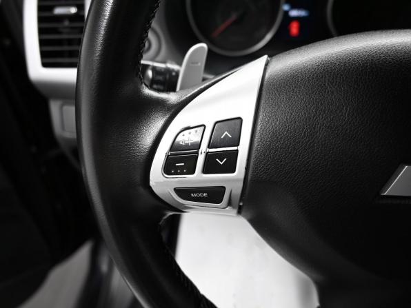 Mitsubishi Outlander II Рестайлинг с пробегом 2011 года, цена 995 000 рублей, 383295 км, внедорожник, Автокод Объявления