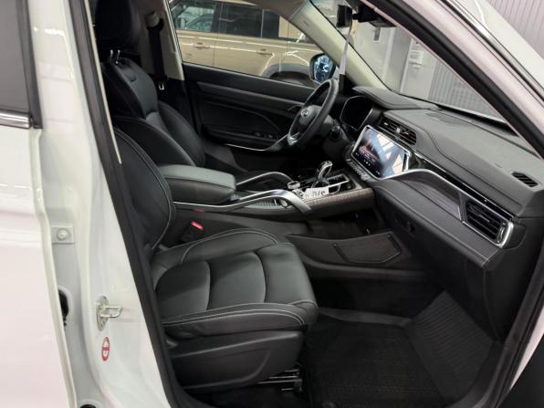 Geely Atlas Pro с пробегом 2022 года, цена 1 997 000 рублей, 44543 км, внедорожник, Автокод Объявления