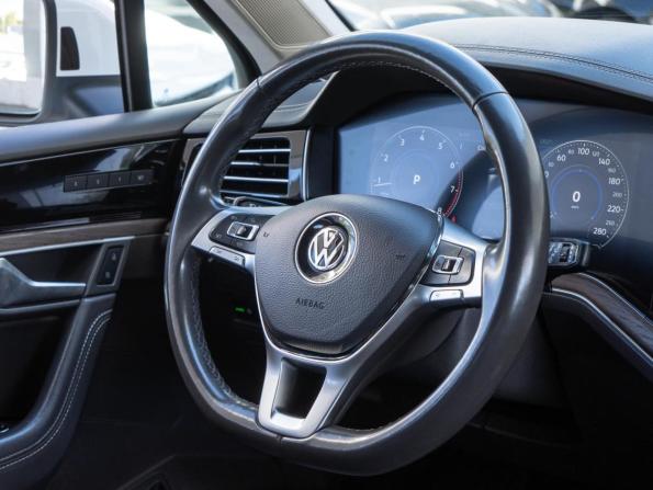 Volkswagen Touareg III с пробегом 2020 года, цена 4 279 000 рублей, 151679 км, внедорожник, Автокод Объявления