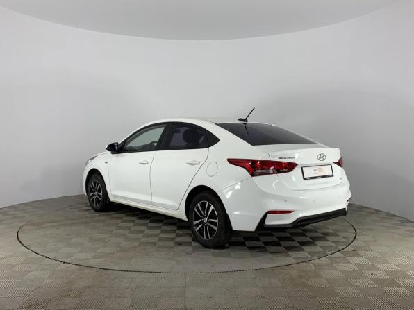 Hyundai Solaris II с пробегом 2017 года, цена 1 128 600 рублей, 171166 км, седан, Автокод Объявления