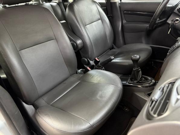 Ford Focus I Рестайлинг с пробегом 2004 года, цена 315 000 рублей, 228462 км, хэтчбек, Автокод Объявления