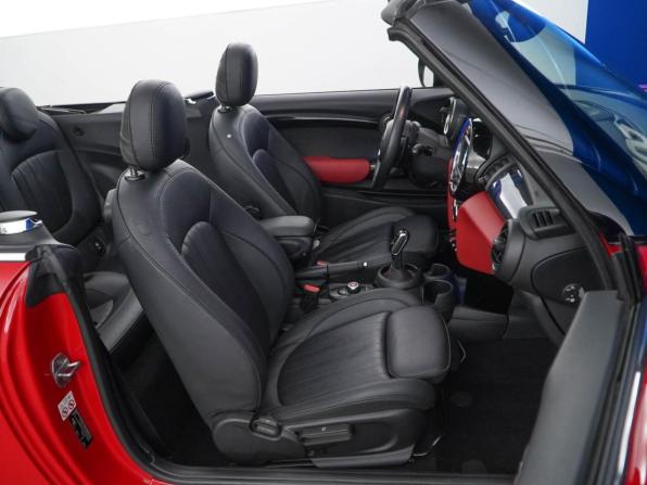 Mini Cabrio III Рестайлинг с пробегом 2019 года, цена 3 499 999 рублей, 39051 км, кабриолет, Автокод Объявления