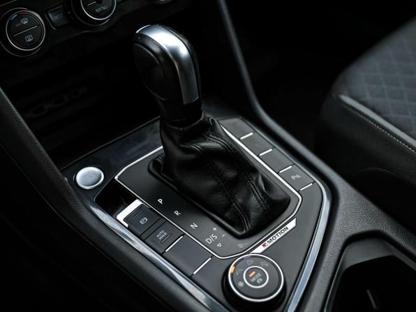 Volkswagen Tiguan II с пробегом 2020 года, цена 2 480 000 рублей, 83932 км, внедорожник, Автокод Объявления