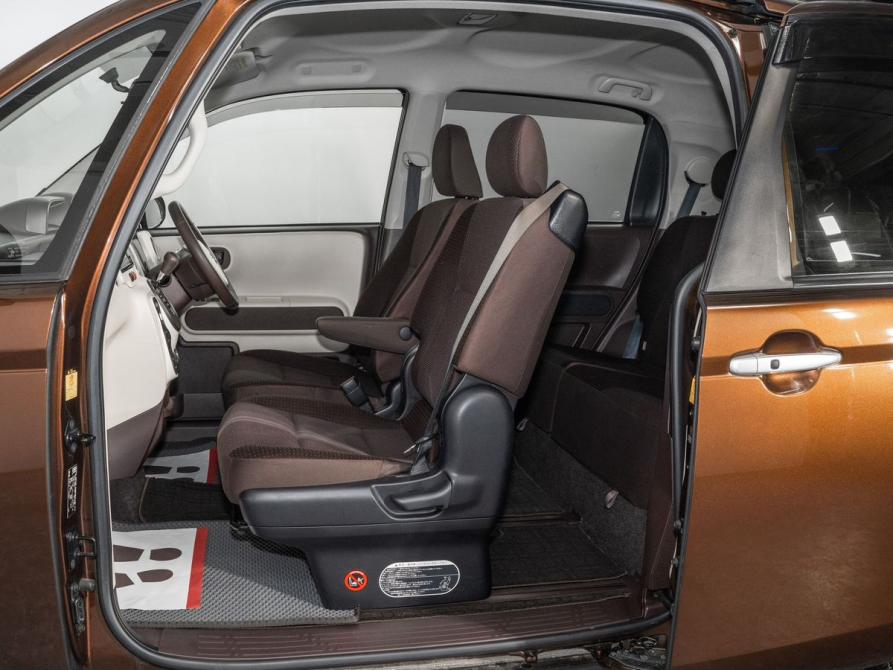 Toyota Spade Иркутск  - изображение 7