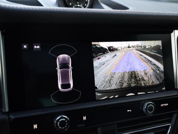 Porsche Macan I Рестайлинг 2 с пробегом 2022 года, цена 6 990 000 рублей, 81202 км, внедорожник, Автокод Объявления